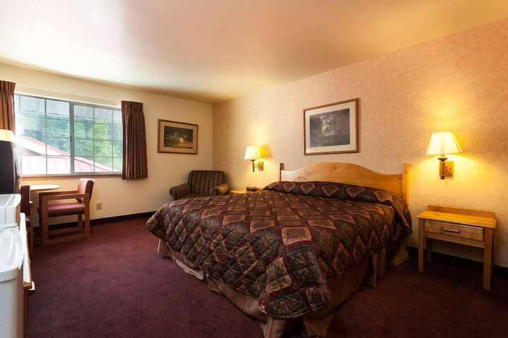 Room 4 of 35