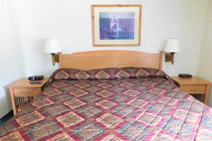Room 5 of 35