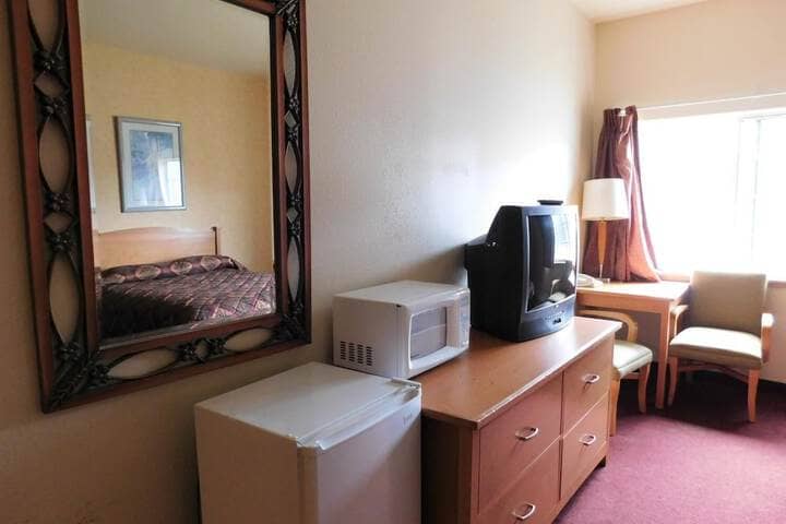 Room 12 of 35