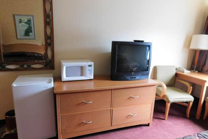 Room 11 of 35